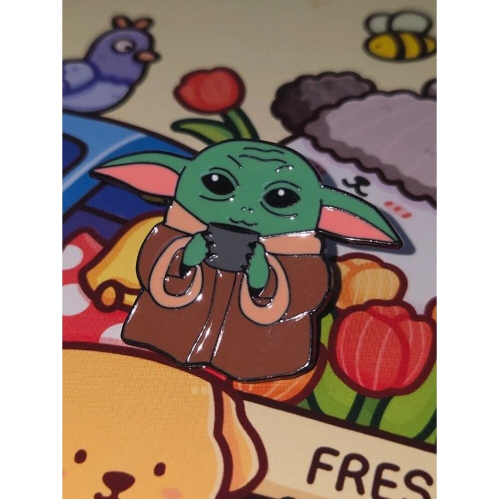 Baby Yoda Star Wars enamel pin